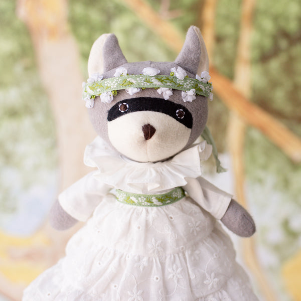 Gwendolyn Raccoon  Hazel Village